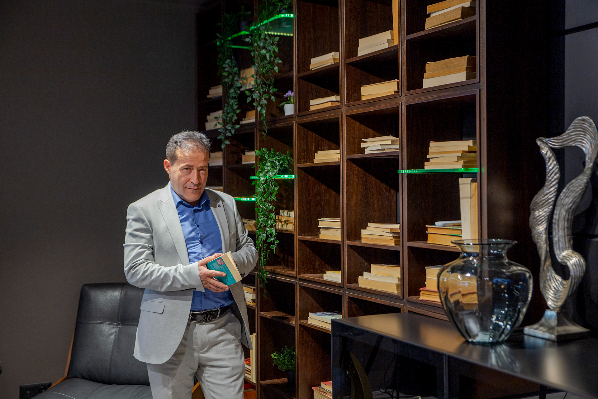 Belusso Modern Mobilya Dekorasyon, İç Mimarlık Desteği | Modoko | Masko|Zarafet ve Fonksiyonun Buluştuğu Nokta: Ramazan Macit’in Belusso Yolculuğu